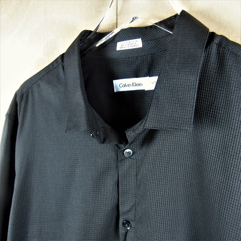 Calvin Klein Men Shirt w/ Tags
